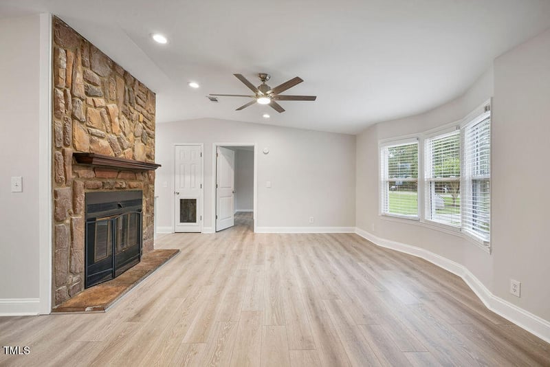 63 Carolina Dr, Angier, NC 27501