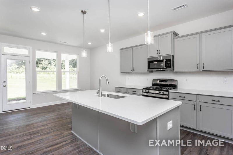 63 Charred Oak Ct, Lillington, NC 27546