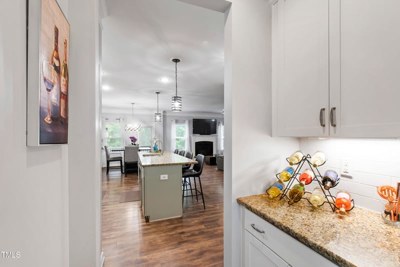 63 Creststone Ct, Clayton, NC 27527