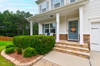 63 Creststone Ct, Clayton, NC 27527