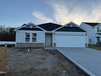 63 Emily Gardens Dr, Selma, NC 27576