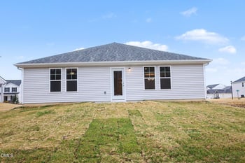 63 Emily Gardens Dr, Selma, NC 27576