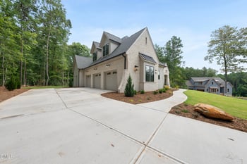 63 Loggers Rn, Pittsboro, NC 27312