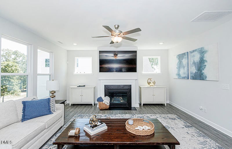 63 Morningside Ln, Angier, NC 27501
