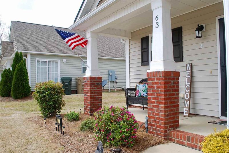 63 E Moss Creek Dr, Clayton, NC 27520