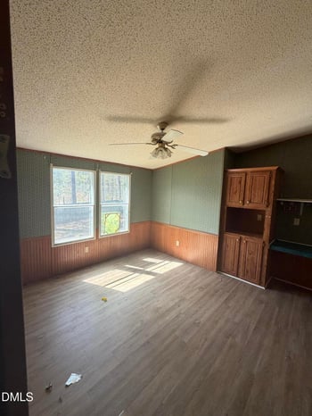 63 Mullins Dr, Lillington, NC 27546