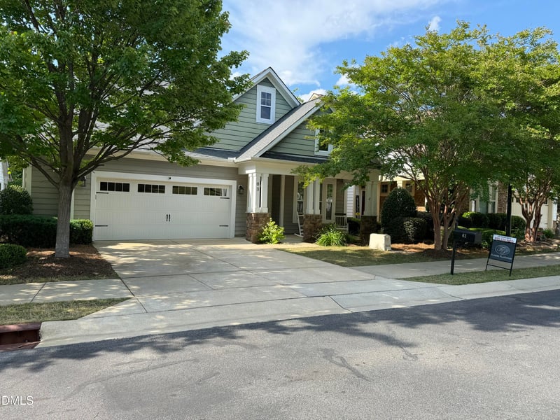 63 White Pine Dr, Clayton, NC 27527