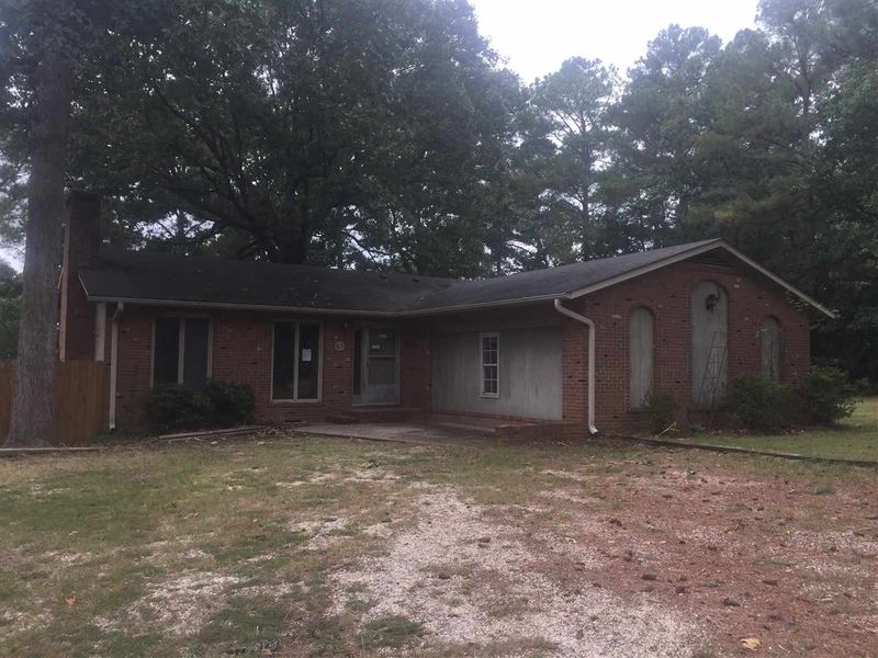 63 Wilmouth Rd, Sanford, NC 27330