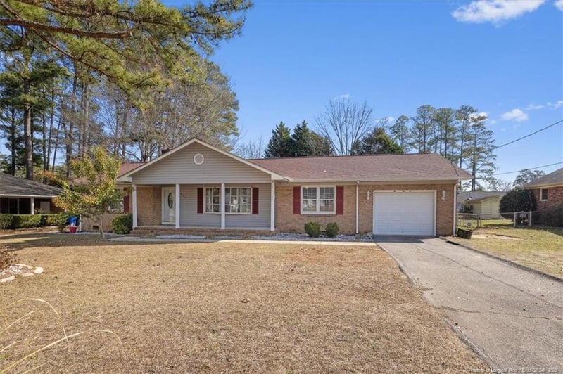 630 Bedford Rd, Fayetteville, NC 28303
