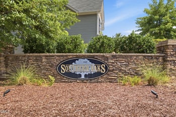 630 Cherry Plum Ct, Fuquay Varina, NC 27526