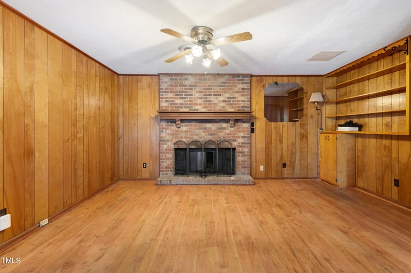 630 Edgehill Rd, Fayetteville, NC 28314