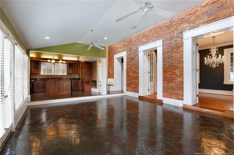 630 Hay St, Fayetteville, NC 28301