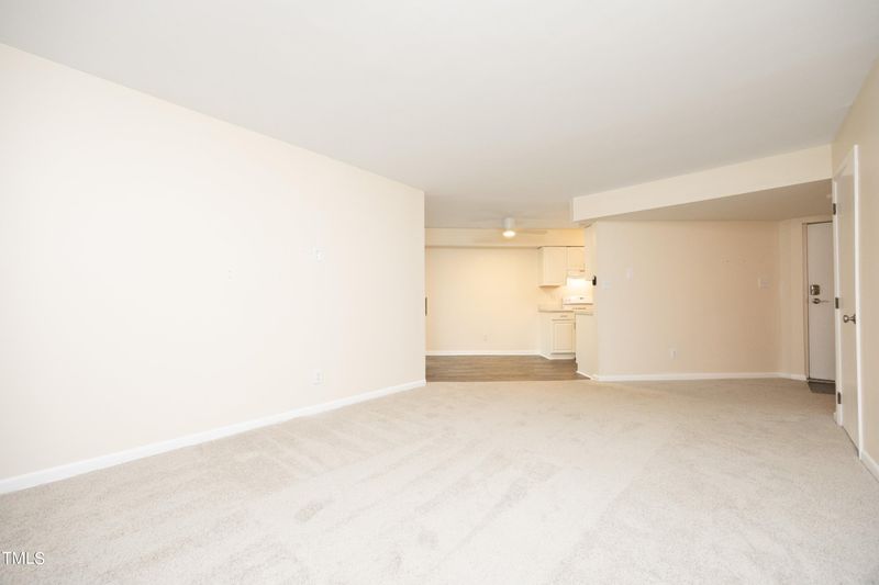 630 Pine Ridge Pl, Raleigh, NC 27609