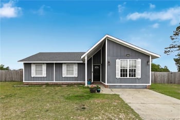 6300 Bretton Woods Dr, Hope Mills, NC 28348
