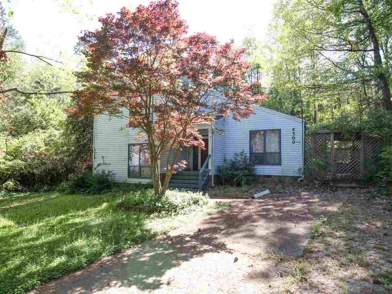 6300 Oak Brook Cir, Raleigh, NC 27609