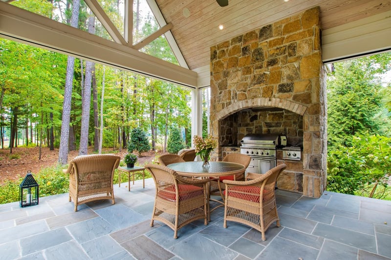 63001 Ballentine St, Chapel Hill, NC 27517