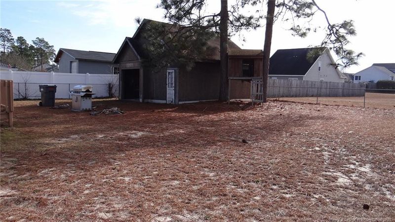 6303 Rustic Rg, Hope Mills, NC 28348