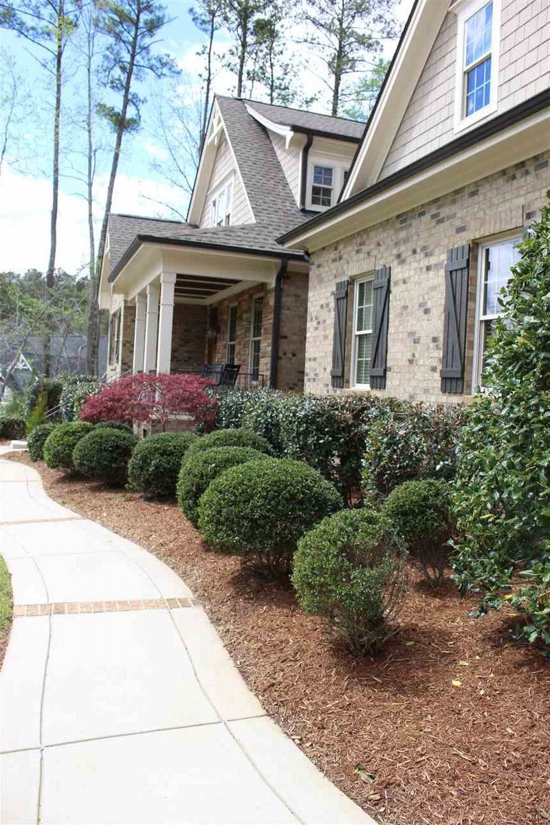 6304 Earle Ridge Ln, Raleigh, NC 27606