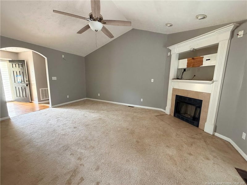 6304 Firefly St, Fayetteville, NC 28306