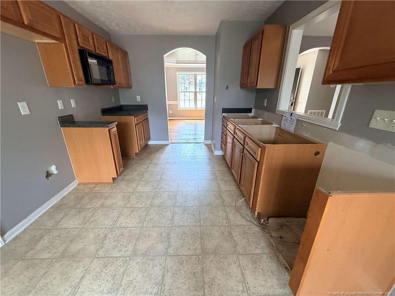 6304 Firefly St, Fayetteville, NC 28306