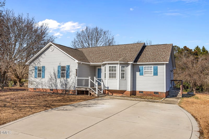 6304 Walnut Glen Dr, Willow Springs, NC 27592