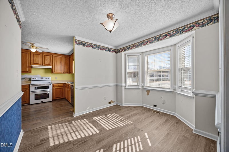 6304 Walnut Glen Dr, Willow Springs, NC 27592