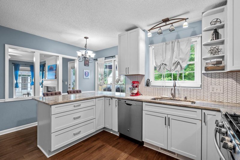 6305 Dry Fork Ln, Raleigh, NC 27617