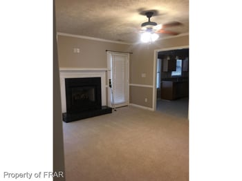 6305 Gunter Ct, Hope Mills, NC 28306