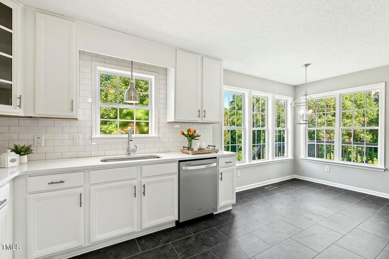 6305 Silver Spring Ct, Willow Springs, NC 27592