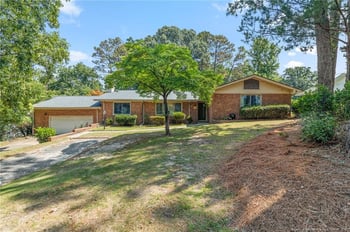 6306 Greyfield Rd, Fayetteville, NC 28303