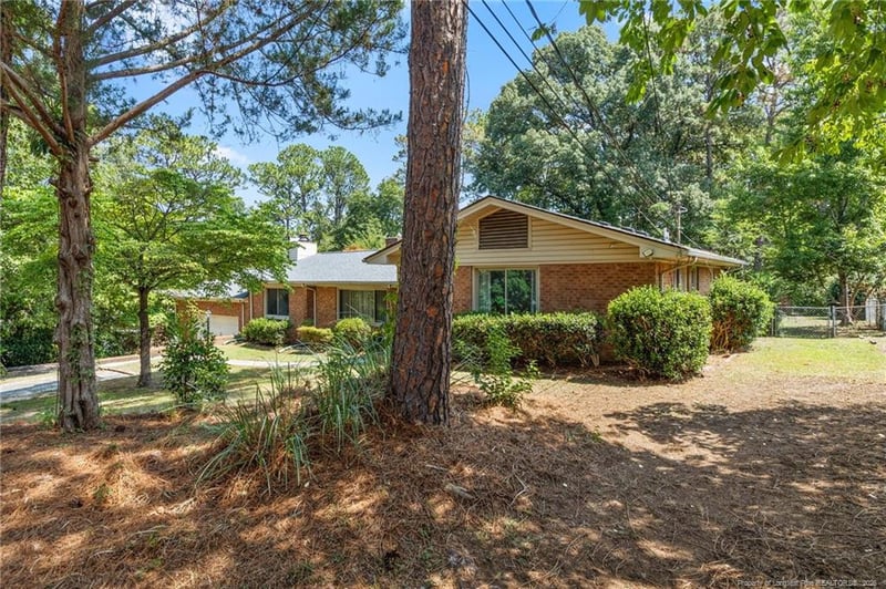 6306 Greyfield Rd, Fayetteville, NC 28303