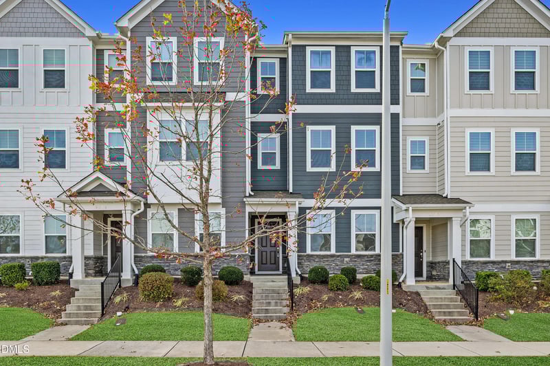 6307 Perry Creek Rd, Raleigh, NC 27616