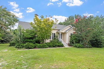 6308 Walnut Glen Dr, Willow Springs, NC 27592