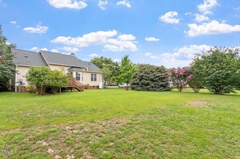 6308 Walnut Glen Dr, Willow Springs, NC 27592