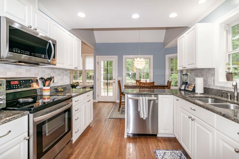 6309 Gretna Green Ln, Raleigh, NC 27603