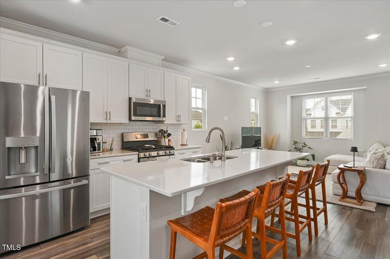 6309 Truxton Ln, Raleigh, NC 27616