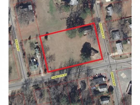 631 Charlotte Ave, Sanford, NC 27330