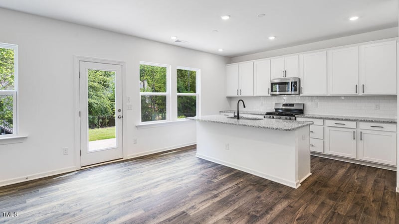 631 Contento Ct, Sanford, NC 27330