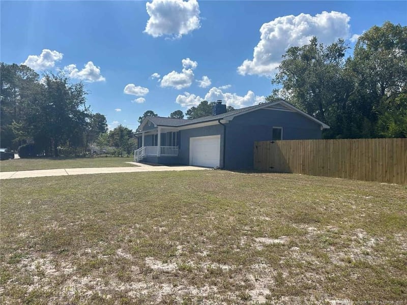 631 Garfield Dr, Fayetteville, NC 28303