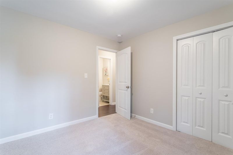631 Hurley Rd, Durham, NC 27703