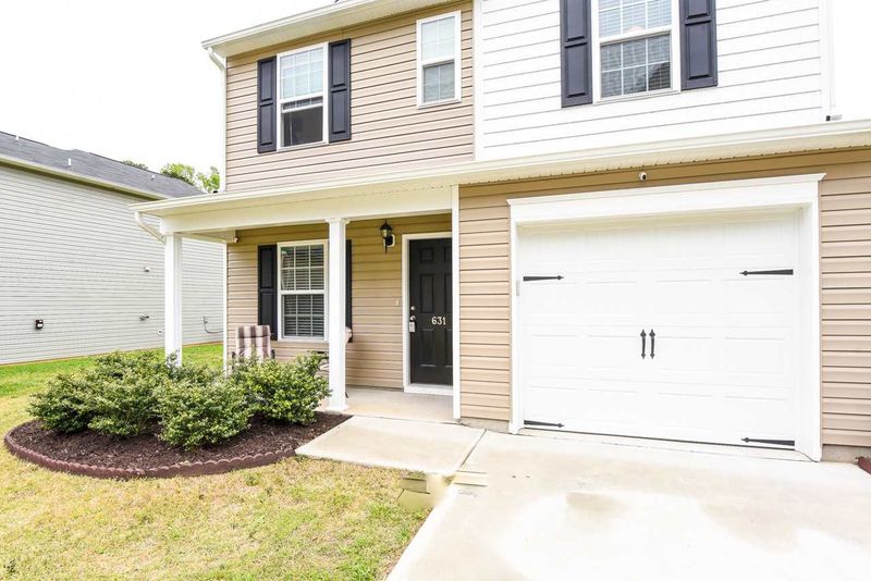 631 Randolph Dr, Clayton, NC 27520