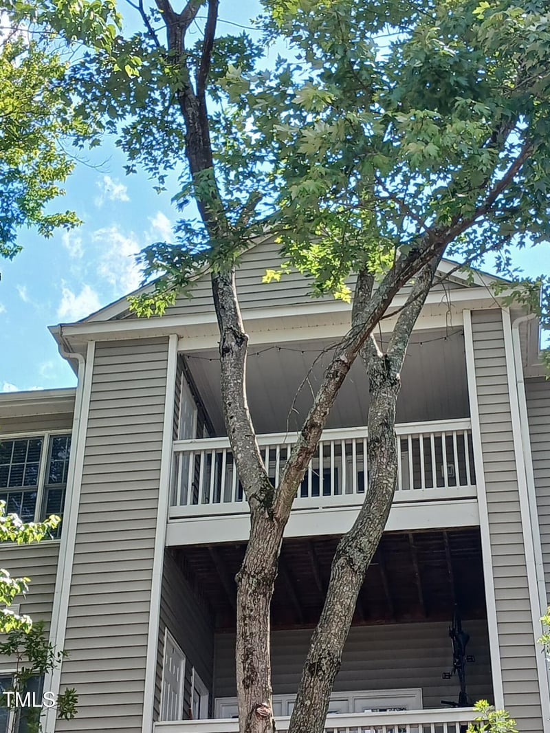 631 Springfork Dr, Cary, NC 27513