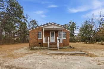 6311 Crestwood Ave, Fayetteville, NC 28304