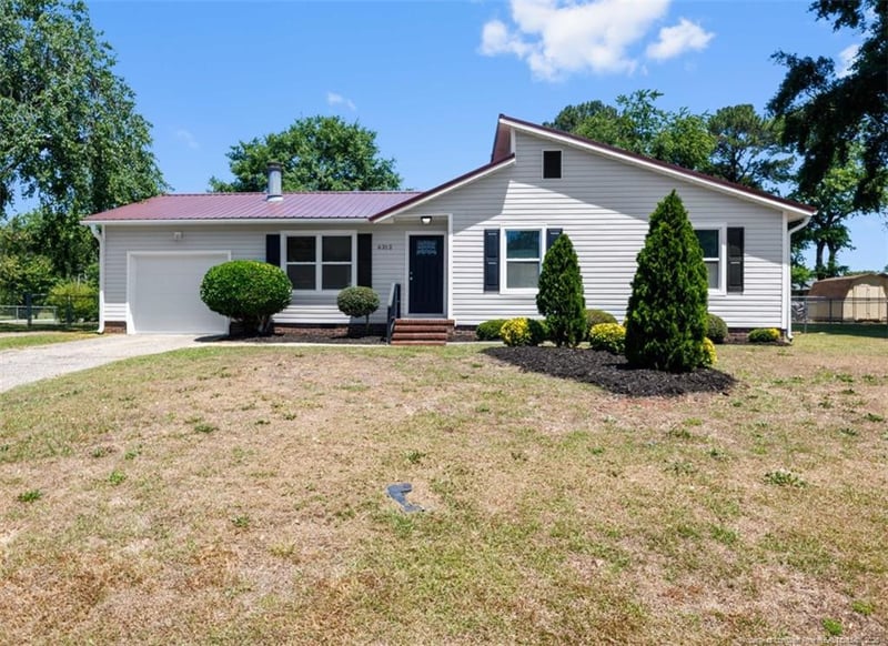 6312 Milton Dr, Fayetteville, NC 28304