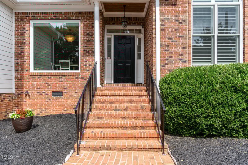 6313 Belle Crest Dr, Raleigh, NC 27612