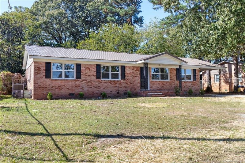 6313 Lynette Cir, Fayetteville, NC 28314