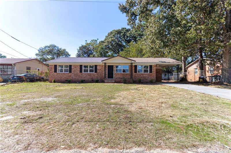 6313 Lynette Cir, Fayetteville, NC 28314