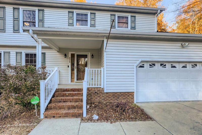 6316 Dry Fork Ln, Raleigh, NC 27617