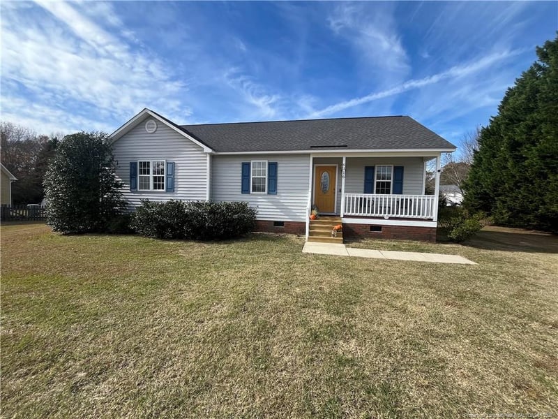 6316 Walnut Glen Dr, Willow Springs, NC 27592