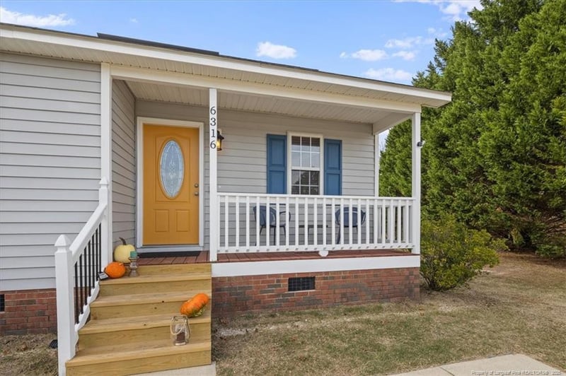 6316 Walnut Glen Dr, Willow Springs, NC 27592